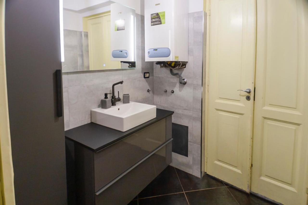 Dora'S Park Modern Apartment Turin Bagian luar foto