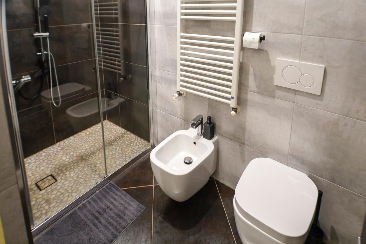 Dora'S Park Modern Apartment Turin Bagian luar foto